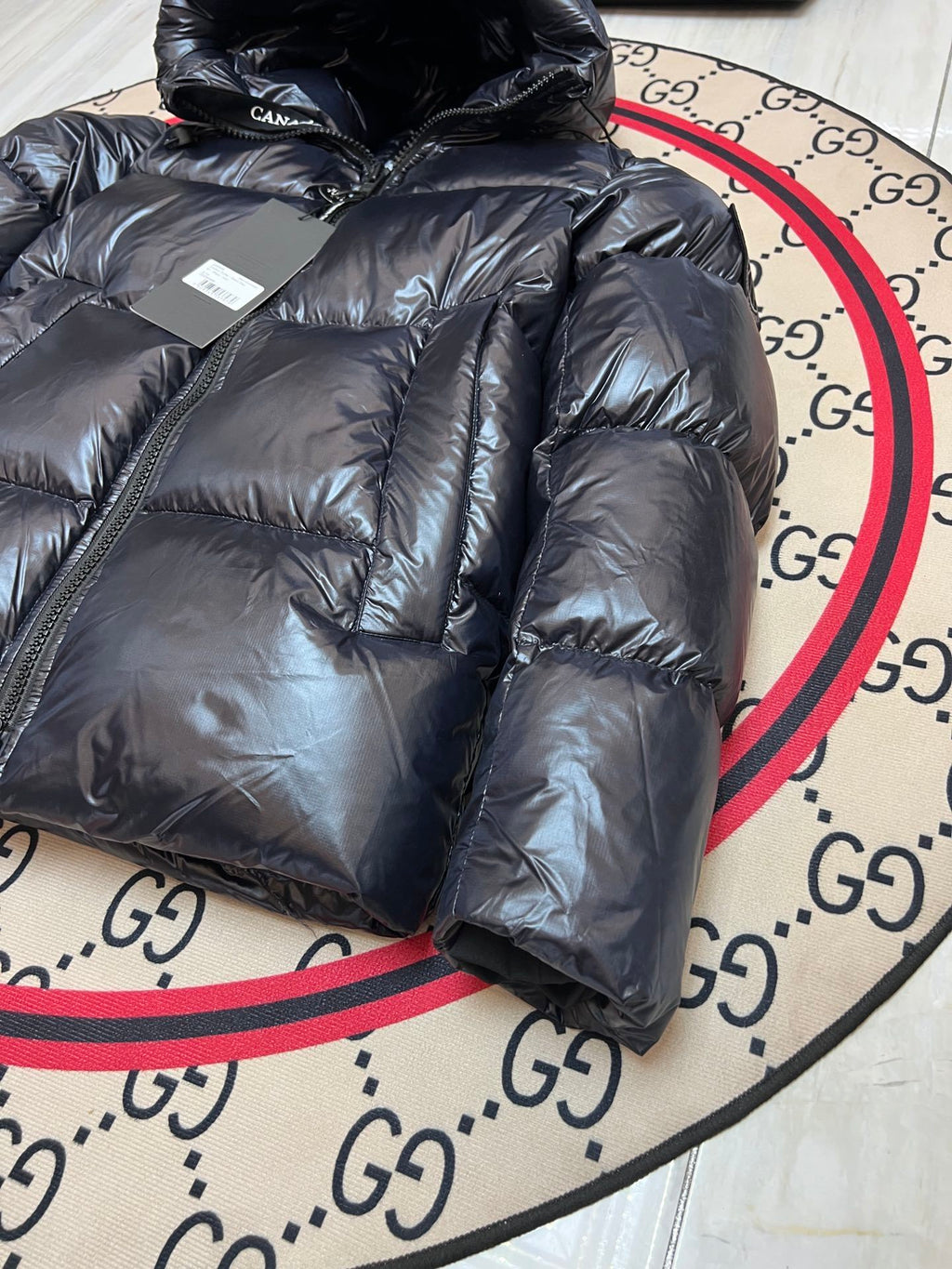 Canada Goose Black Glossy Black-Badge Hooded Puffer Jacket
