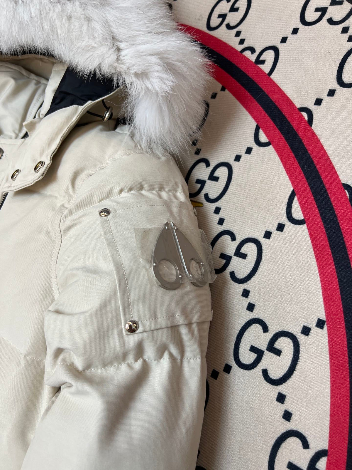 Moose Knuckles Ivory White Fur-Trim Hooded Quilted Jacket