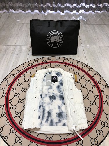 Canada Goose White Stand-Collar Quilted Vest