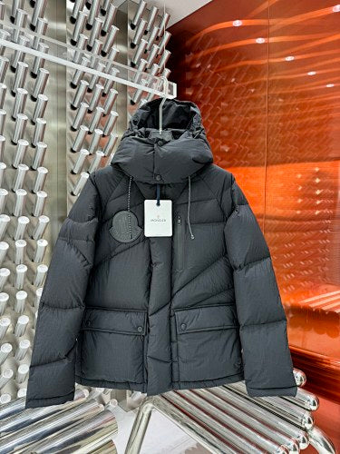 Moncler Black Asymmetric-Quilt Hooded Puffer Jacket