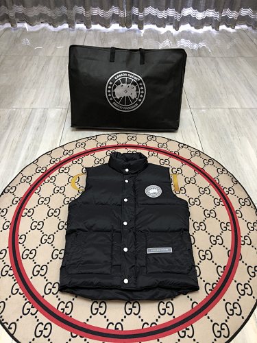 Canada Goose Black Stand-Collar Quilted Vest