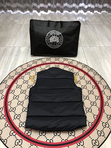 Canada Goose Black Stand-Collar Quilted Vest