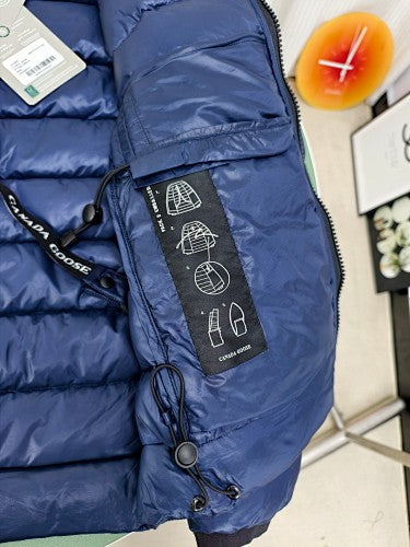 Canada Goose Navy Blue Contrast-Zip Stand-Collar Puffer Jacket