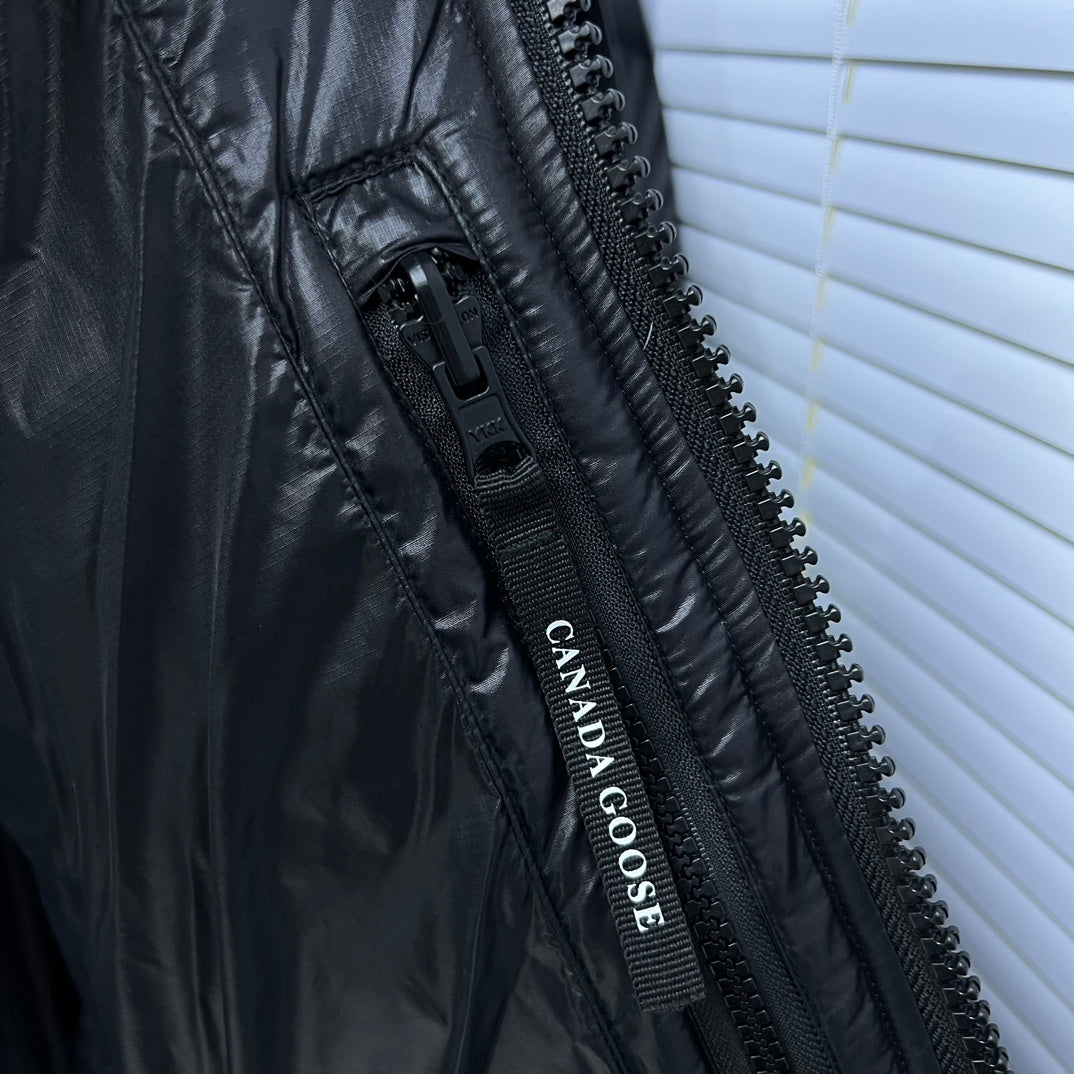 Canada Goose Black Color-Logo Hooded Quilted Puffer Jacket