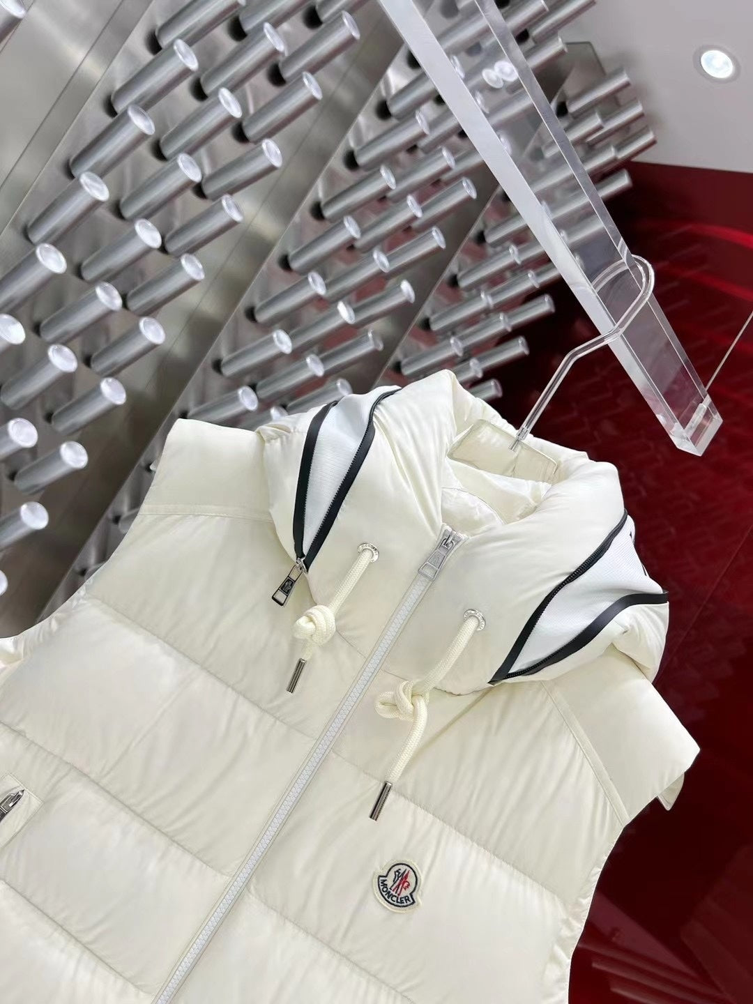 Moncler Ivory White Logo-Trim Hooded Puffer Vest