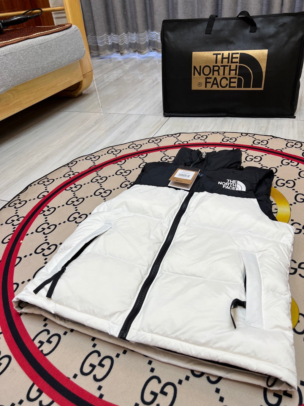 The North Face White and Black Colorblock Puffer Vest