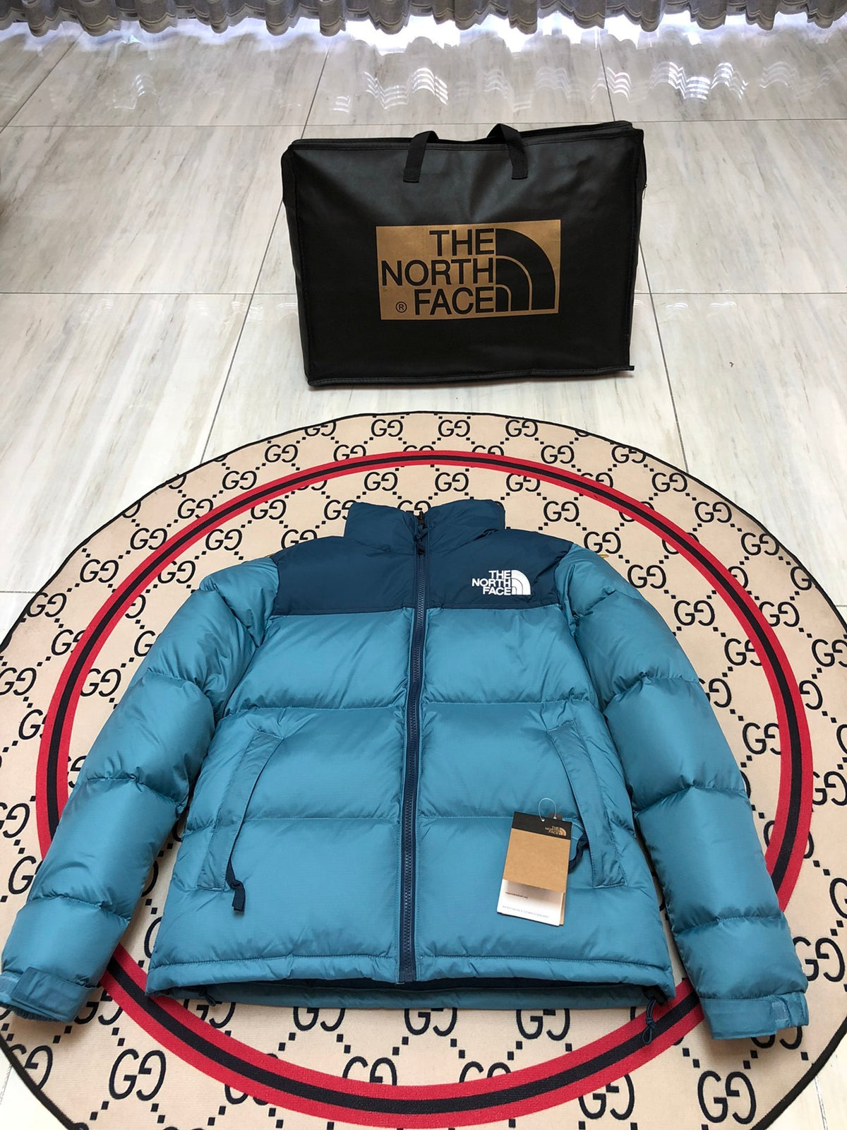 The North Face Teal Blue Color-Block Stand-Collar Puffer Jacket