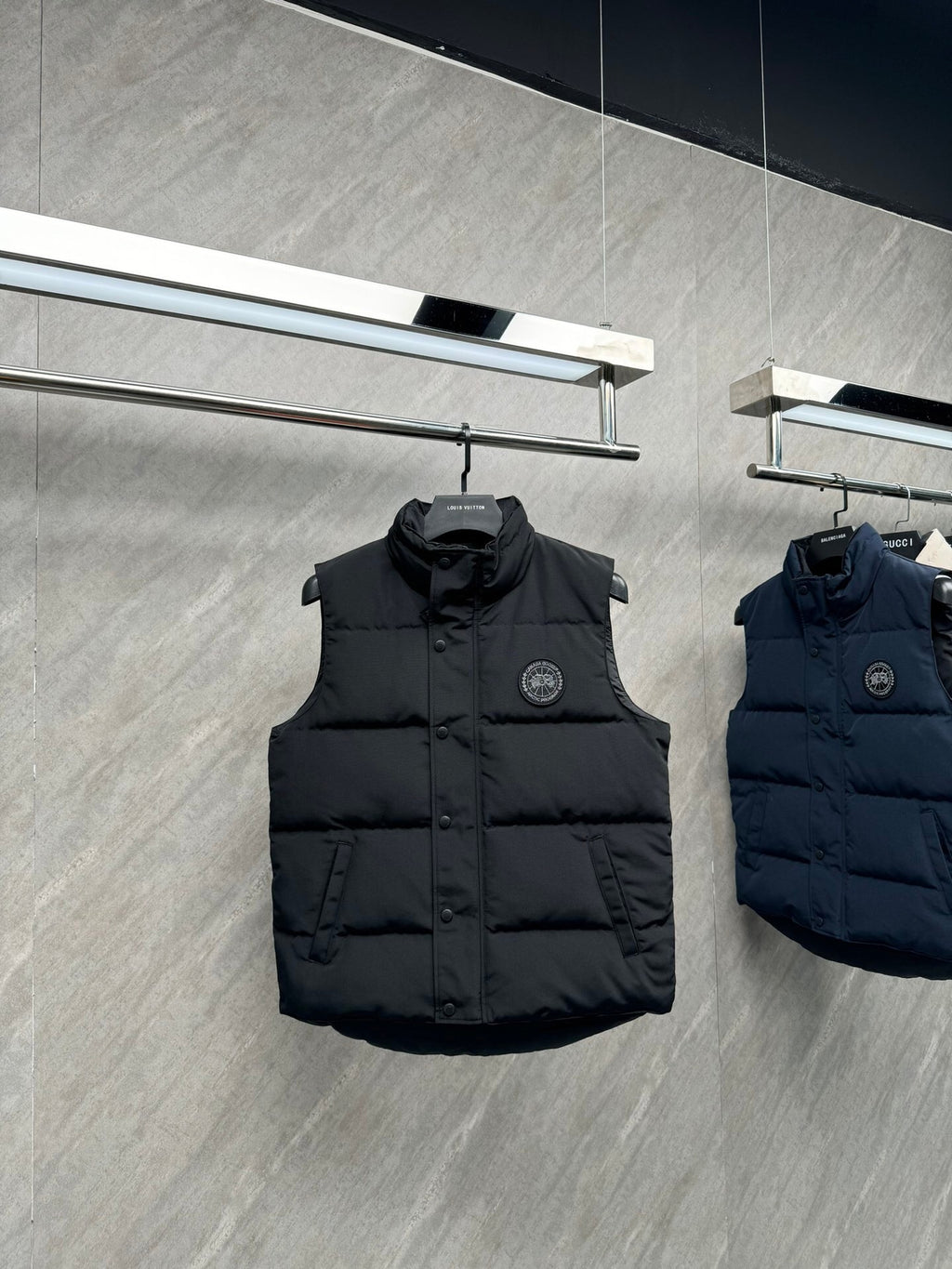 Canada Goose Black Tonal-Badge Stand-Collar Puffer Vest