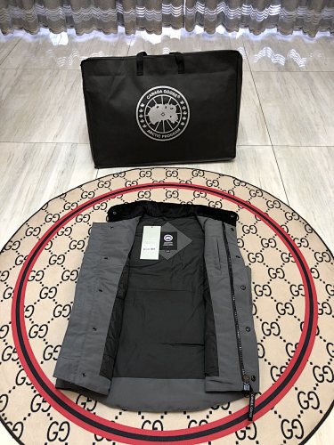 Canada Goose Gray Logo-Badge Quilted Puffer Vest