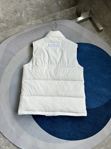 Canada Goose White Tonal-Logo Puffer Vest