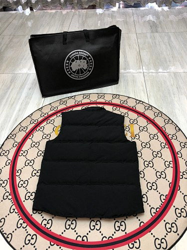 Canada Goose Black Logo-Badge Quilted Puffer Vest