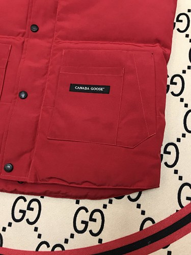 Canada Goose Red Logo-Badge Quilted Puffer Vest