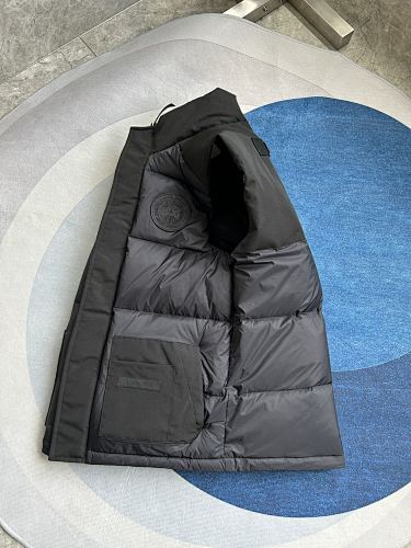 Canada Goose Black Tonal-Logo Puffer Vest
